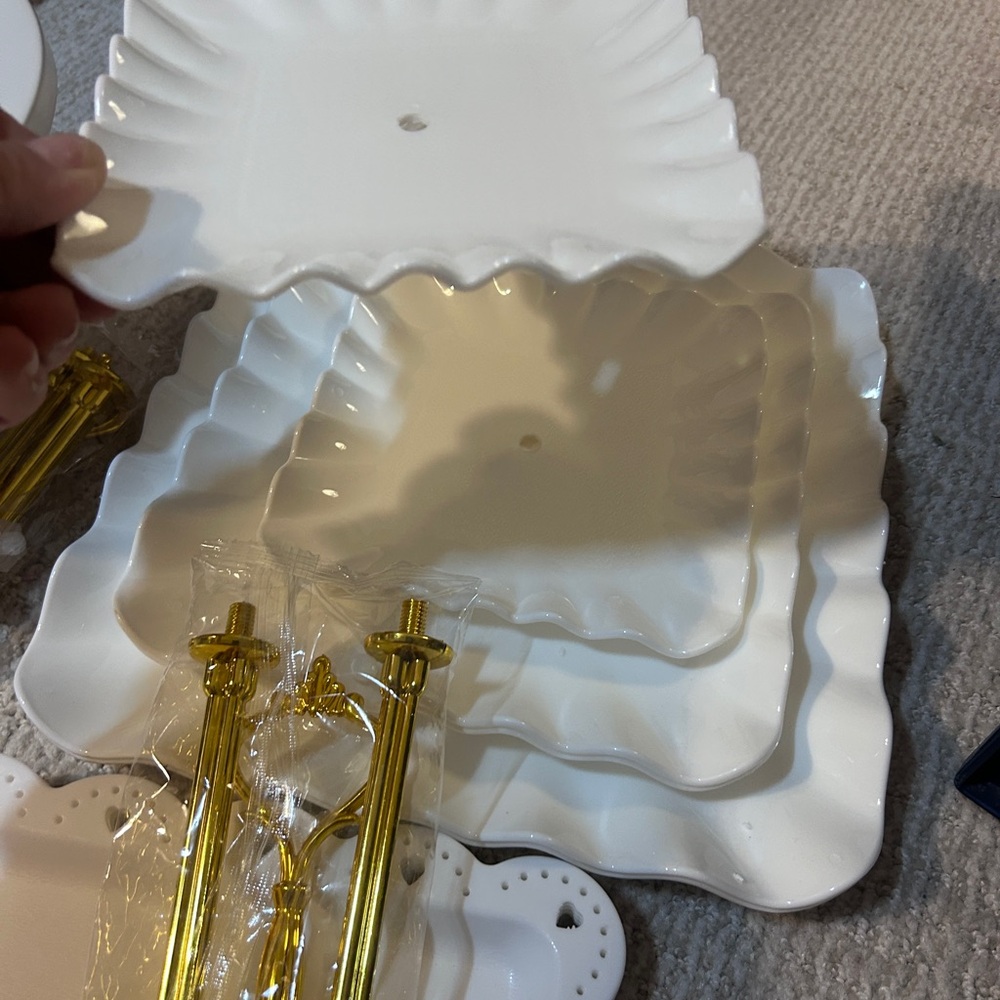 Elegant White Serving Platter Set - Picture 7 of 8